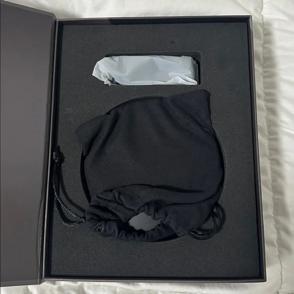 ILIOS LED Compact Mirror - Picture 3 of 4